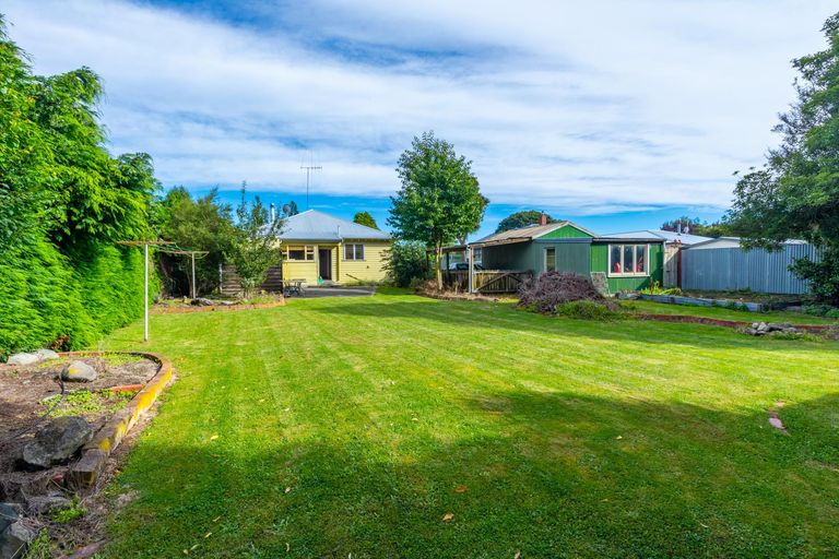 Photo of property in 12 Campbell Street, Geraldine, 7930