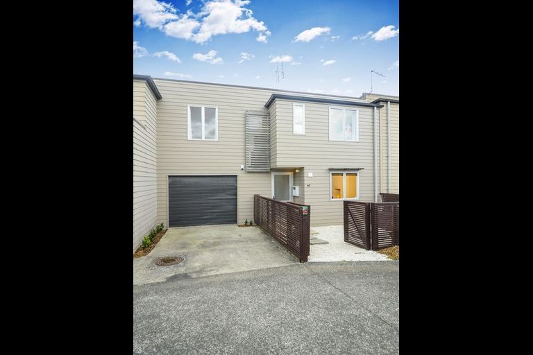 Photo of property in 43 Albionvale Road, Glen Eden, Auckland, 0602