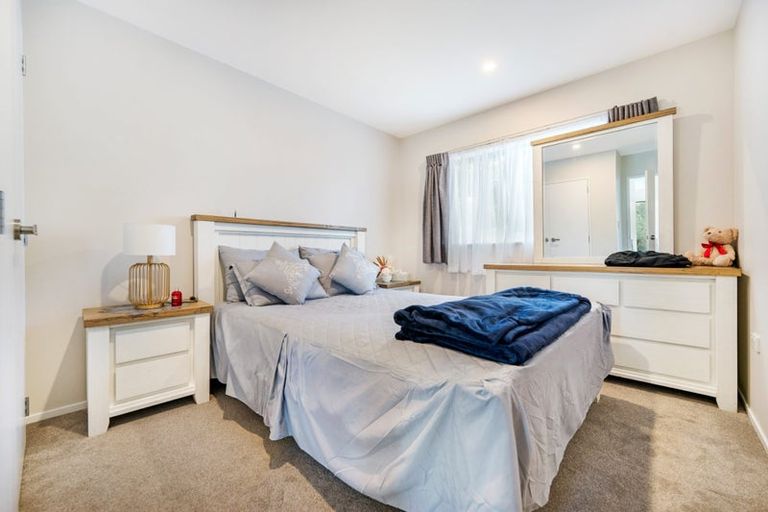 Photo of property in 47d Bruce Mclaren Road, Henderson, Auckland, 0612