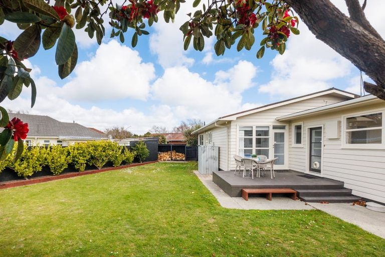 Photo of property in 36 Winston Avenue, Hokowhitu, Palmerston North, 4410