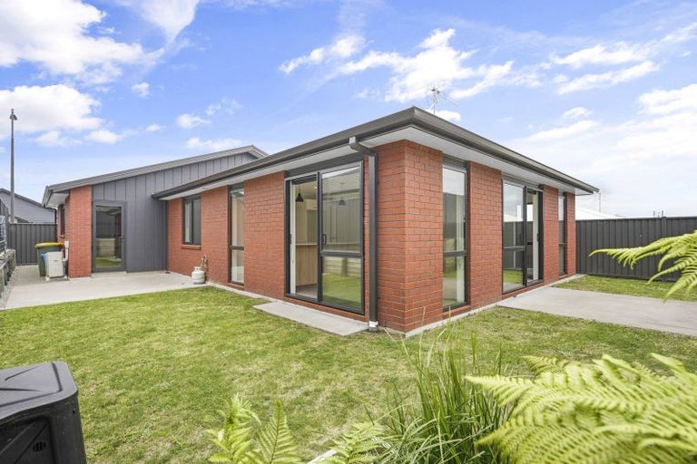 Photo of property in 22 Pioneer Crescent, Omokoroa, 3114