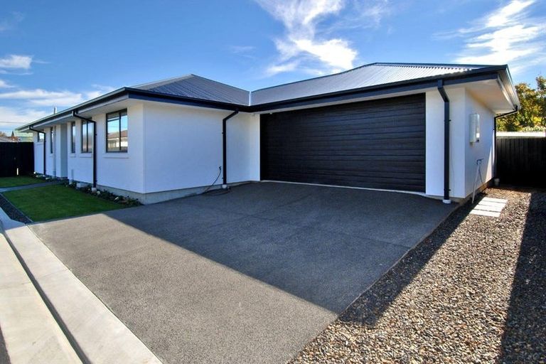 Photo of property in 2/78 Wilsons Road South, Saint Martins, Christchurch, 8022