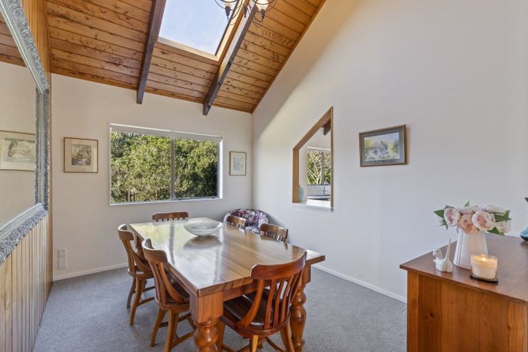 Photo of property in 62e Poplar Grove, Whalers Gate, New Plymouth, 4310