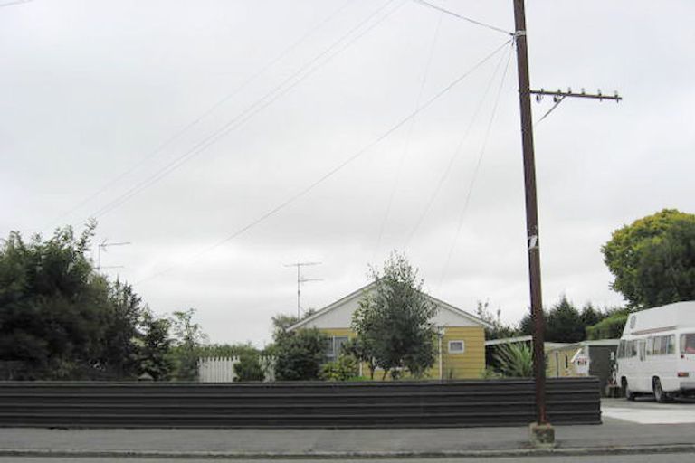 Photo of property in 130 Mcmurdo Street, Tinwald, Ashburton, 7700