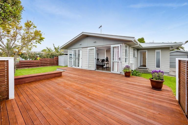 Photo of property in 3 Gardenia Avenue, Bell Block, New Plymouth, 4312
