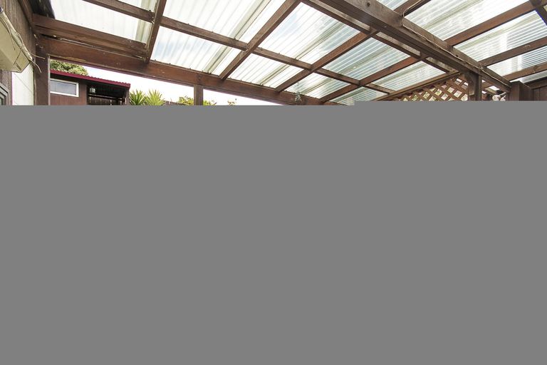 Photo of property in 10 Len Brown Place, Pukekohe, 2120