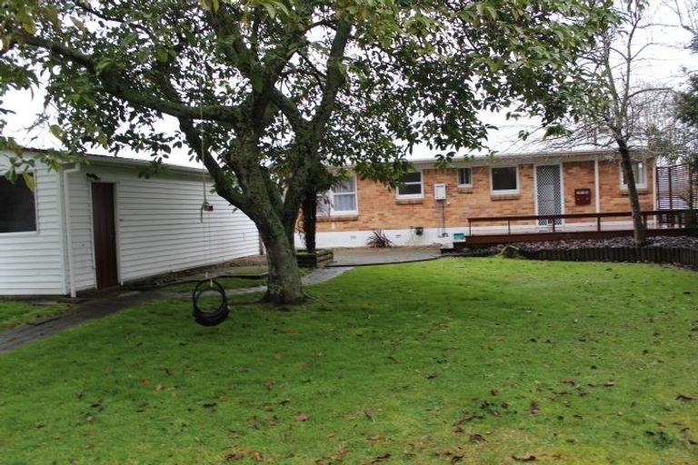 Photo of property in 12 Somme Crescent, Hillcrest, Hamilton, 3216