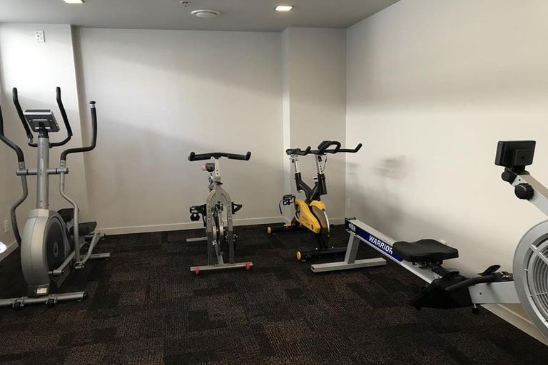 Photo of property in Montreaux Apartments, 2i/164 The Terrace, Wellington Central, Wellington, 6011