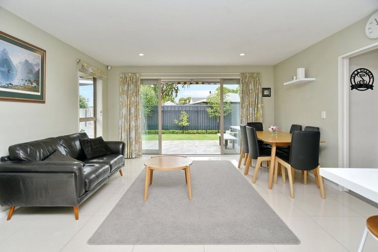Photo of property in 130a Hawford Road, Opawa, Christchurch, 8023