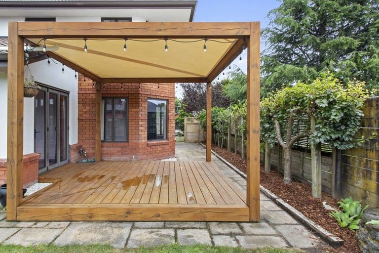 Photo of property in 35 Nielsen Gardens, Rototuna, Hamilton, 3210