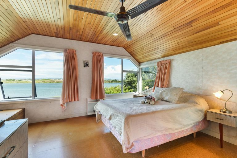 Photo of property in 19 Hazards Road, Weymouth, Auckland, 2103