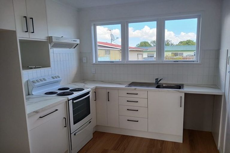 Photo of property in 16 Karamea Crescent, Kelvin Grove, Palmerston North, 4414