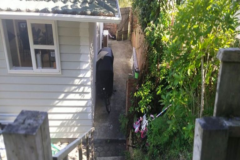 Photo of property in 132 Major Drive, Kelson, Lower Hutt, 5010