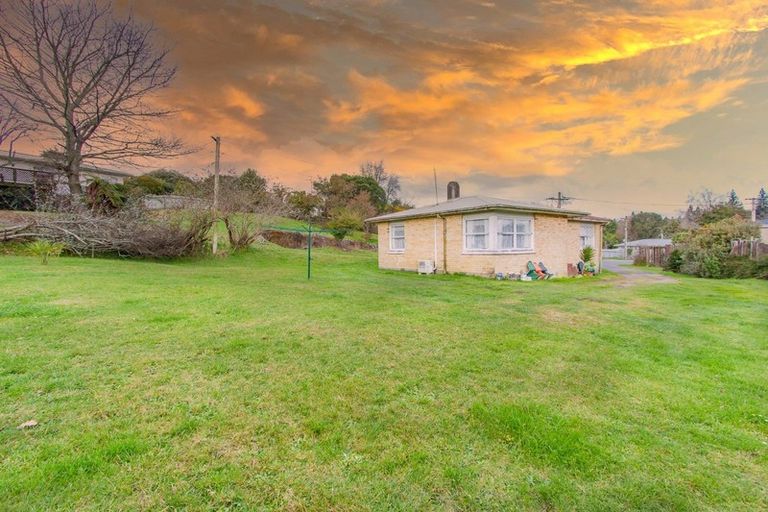 Photo of property in 24 Hunt Crescent, Hillcrest, Rotorua, 3015