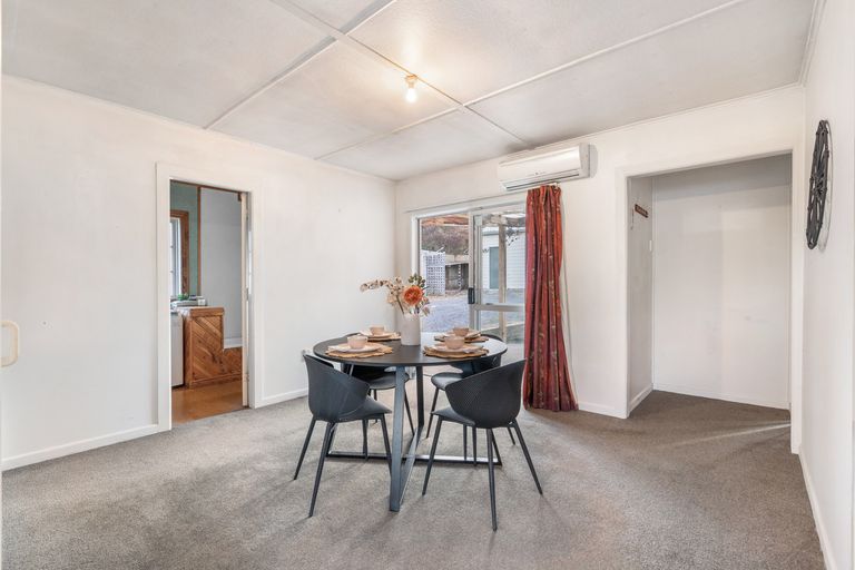 Photo of property in 34 Edna Street, Ocean View, Dunedin, 9035