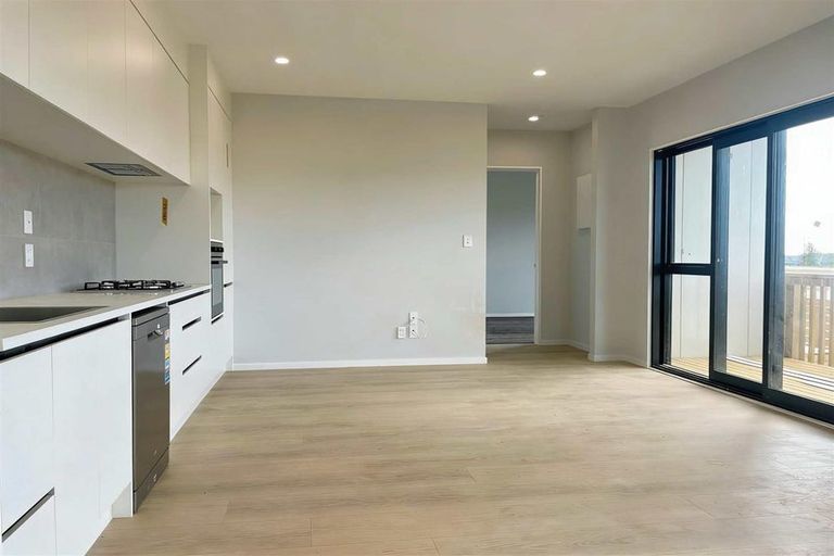 Photo of property in 24 Kiritau Road, Karaka, 2578