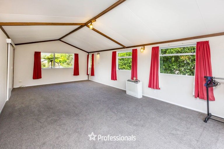 Photo of property in 5 Venetia Way, Totara Park, Upper Hutt, 5018