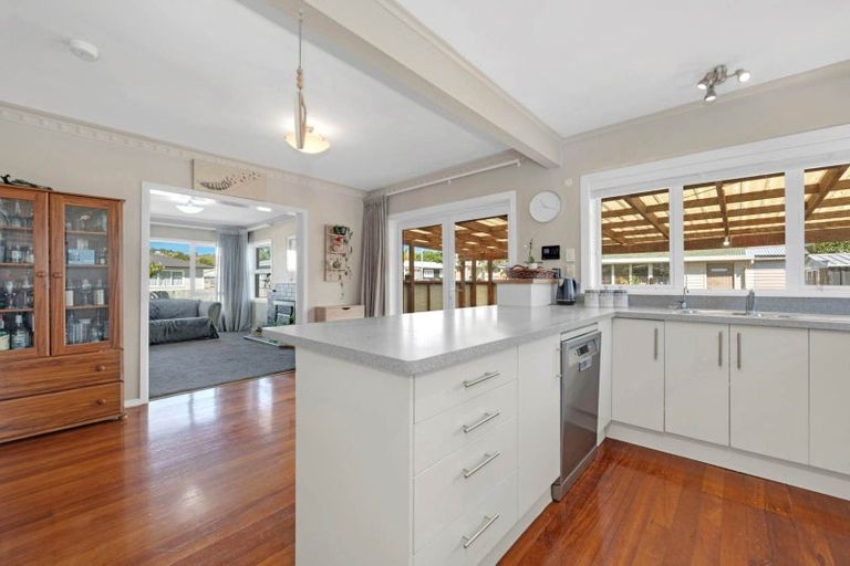 Photo of property in 13 Russell Avenue, Pukekohe, 2120