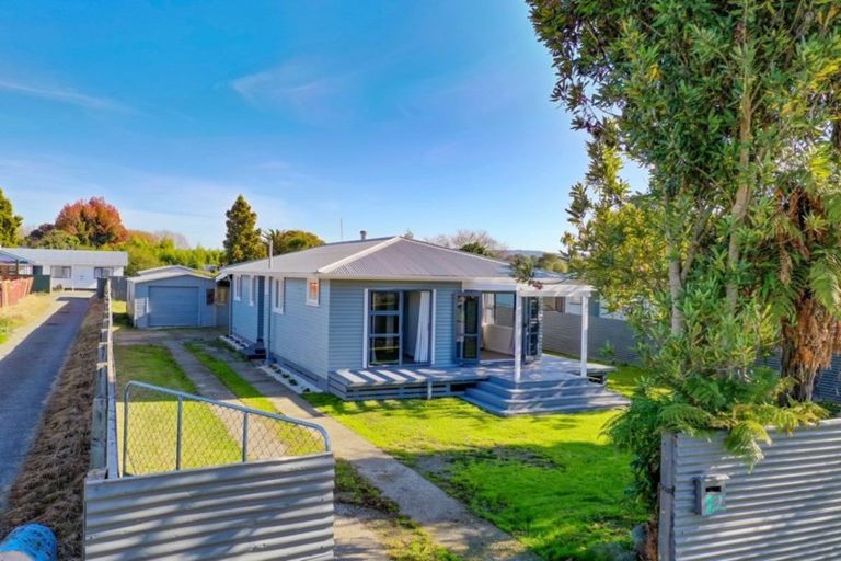 Photo of property in 12 Amokura Road, Taneatua, 3123