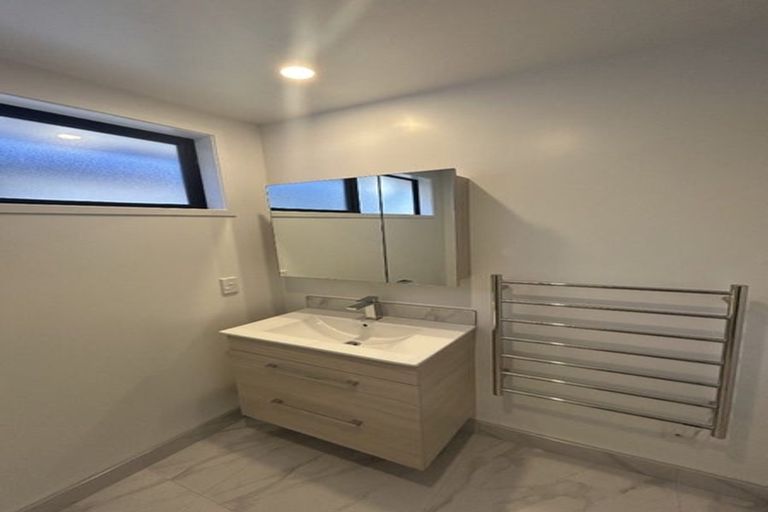 Photo of property in 1/3 Matata Place, Dallington, Christchurch, 8061