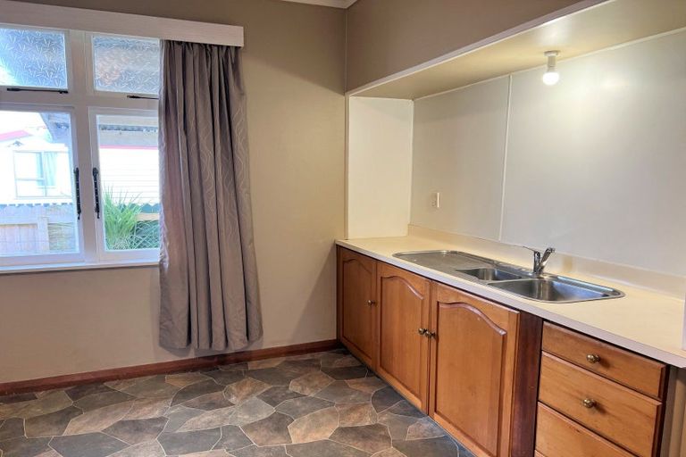 Photo of property in 27 Thyra Street, Dannevirke, 4930