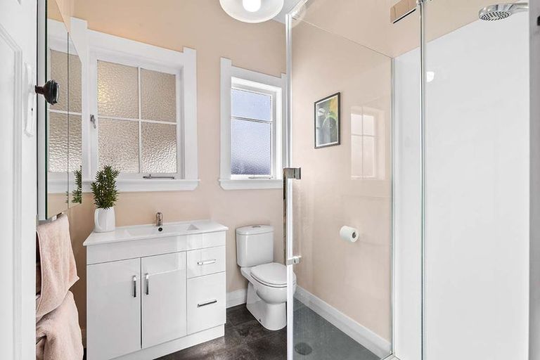 Photo of property in 72 Kenrick Street, Te Aroha, 3320