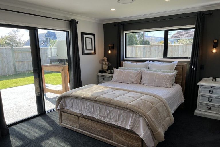 Photo of property in 9 Monarch Drive, Ashhurst, 4810