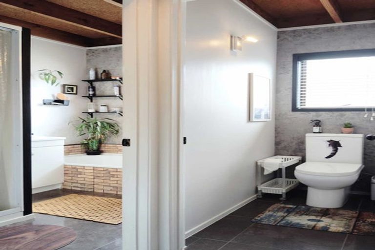 Photo of property in 1/11 Cambric Place, Botany Downs, Auckland, 2010