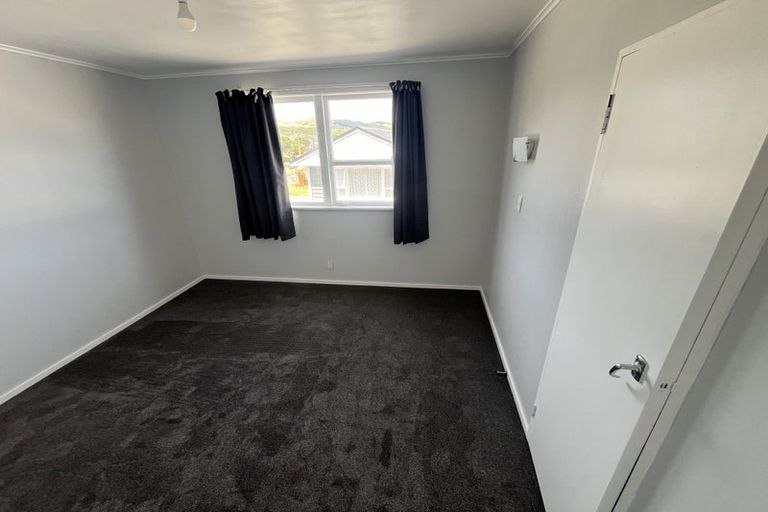 Photo of property in 39 Fantame Street, Cannons Creek, Porirua, 5024