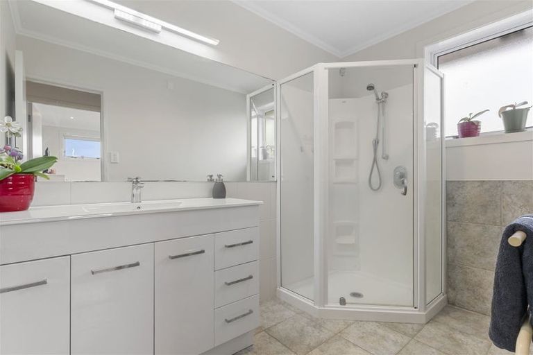 Photo of property in 10 Finnerty Avenue, Howick, Auckland, 2014