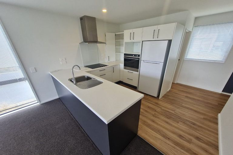 Photo of property in 11 Wheatsheaf Lane, Heathcote Valley, Christchurch, 8022