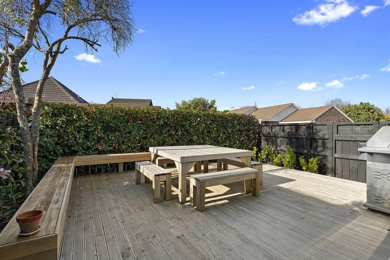 Photo of property in 8 Cooper Place, Chedworth, Hamilton, 3210