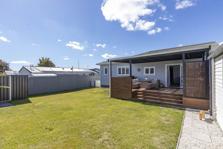 Photo of property in 2/23 Donegal Street, Belfast, Christchurch, 8051