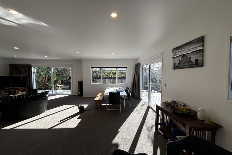 Photo of property in 17 Atiawa Street, Glen Avon, New Plymouth, 4312