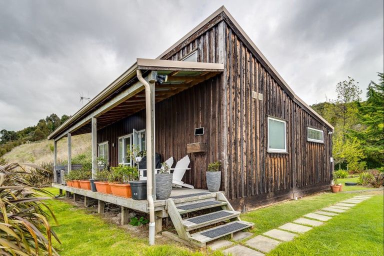 Photo of property in 755 Main North Road, Bay View, Napier, 4182