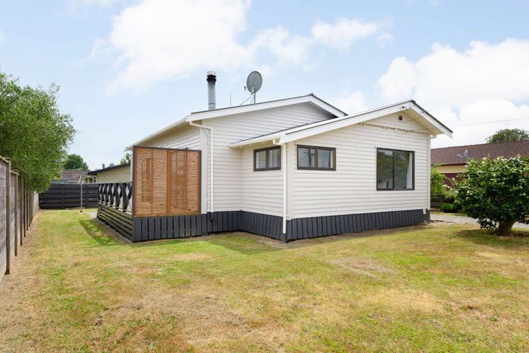 Photo of property in 16 Howden Road, Fairfield, Hamilton, 3214