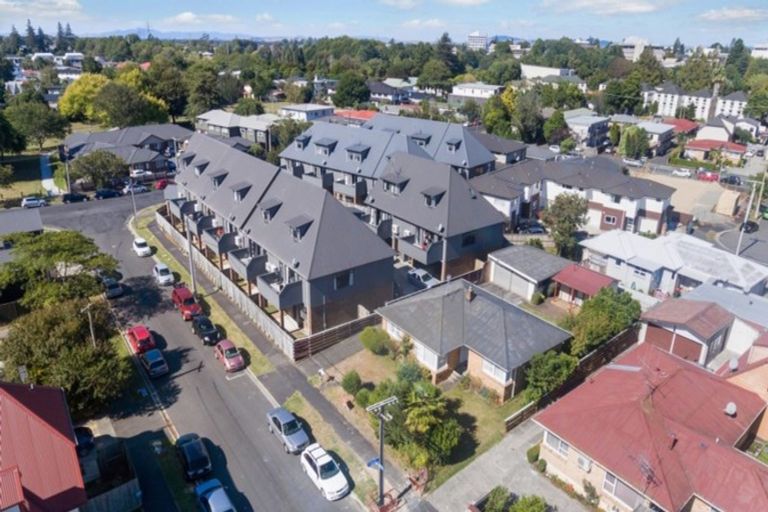 Photo of property in 16 Beaumont Street, Hamilton East, Hamilton, 3216