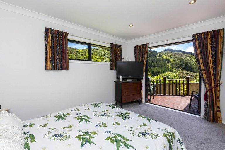 Photo of property in 20 Ormrod Grove, Riverstone Terraces, Upper Hutt, 5018