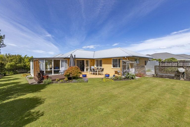 Photo of property in 16 Chamberlain Lane, Rangiora, 7400