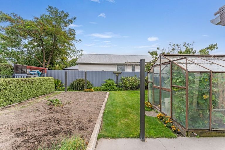 Photo of property in 6 Earnslaw Crescent, Bryndwr, Christchurch, 8053