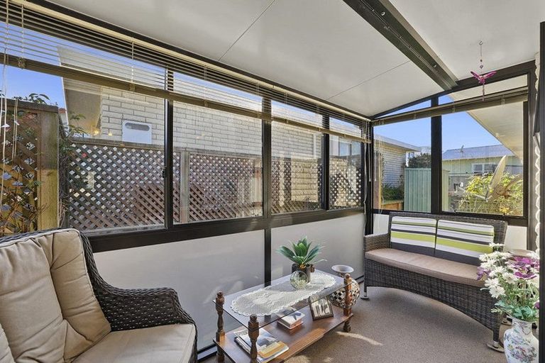 Photo of property in 1/30 Whiteley Street, Moturoa, New Plymouth, 4310