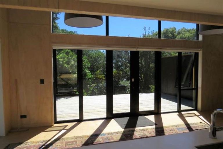 Photo of property in 16 Peace Avenue, Moturoa, New Plymouth, 4310