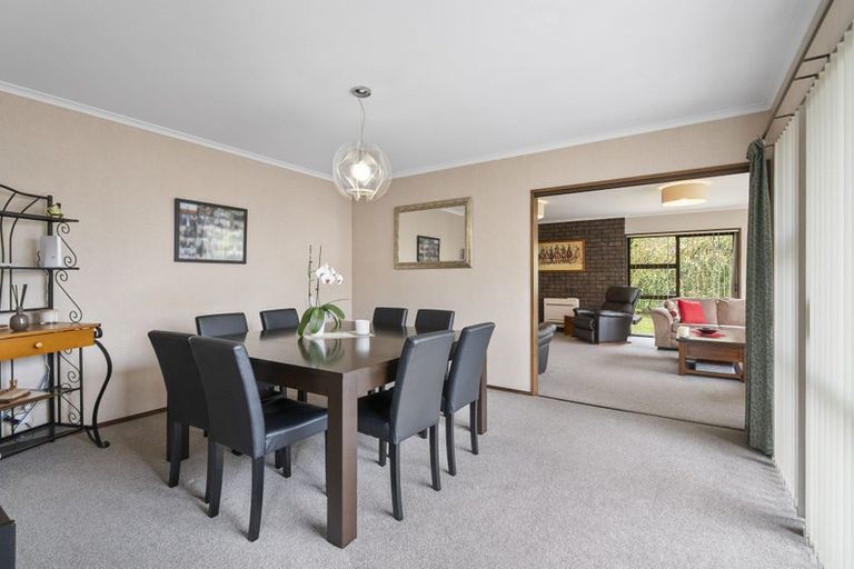 Photo of property in 27 Humphries Place, Awapuni, Palmerston North, 4412