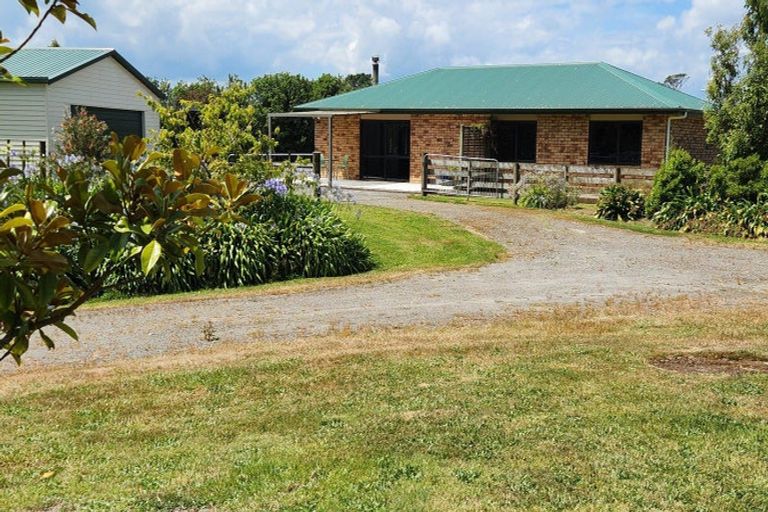 Photo of property in 287 Surrey Road, Tariki, Inglewood, 4388