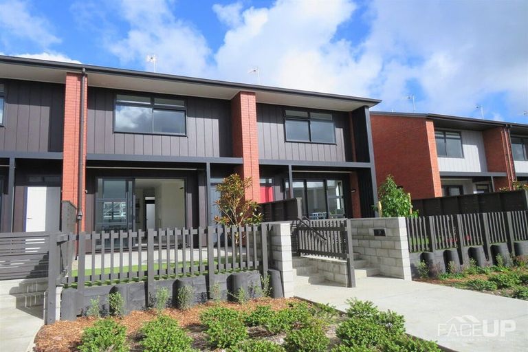 Photo of property in 60 Walter Merton Road, Hobsonville, Auckland, 0616