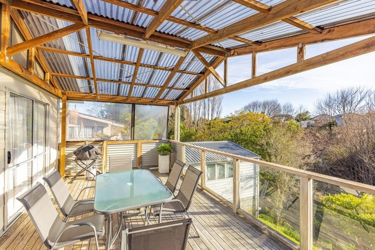 Photo of property in 16 Burtts Road, Durie Hill, Whanganui, 4500
