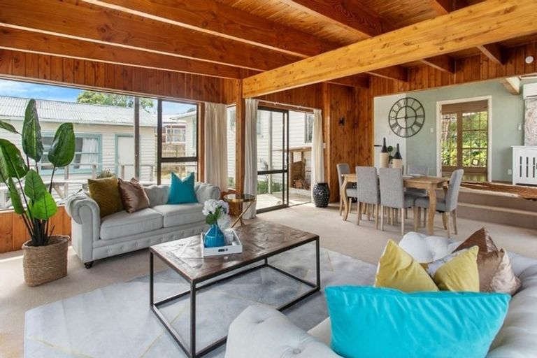 Photo of property in 29 Salem Place, Torbay, Auckland, 0630