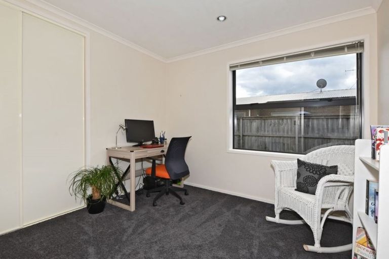 Photo of property in 67 Pyle Road West, One Tree Point, 0118