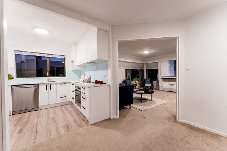 Photo of property in 60 Bay View Road, South Dunedin, Dunedin, 9012