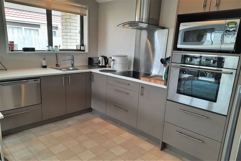 Photo of property in 4/67 Marshland Road, Shirley, Christchurch, 8013